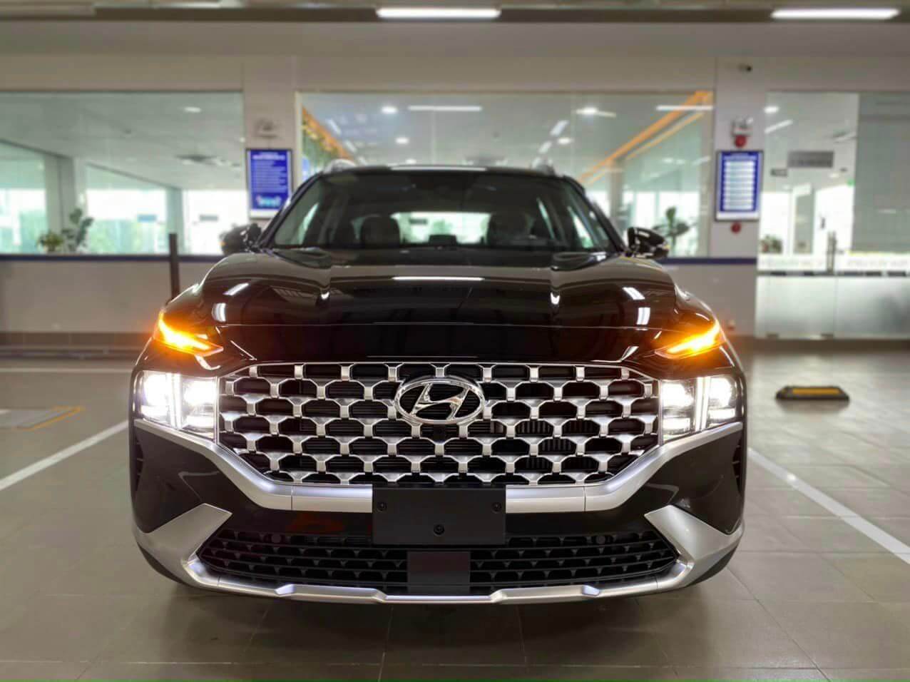 Giá Lăn Bánh Hyundai Santafe 2023 Các Phiên Bản 11 Giá Lăn Bánh Hyundai Santafe 2023 Các Phiên Bản hyundai santafe tcmotor hyundai 4 Giá Lăn Bánh Hyundai Santafe 2023 Các Phiên Bản